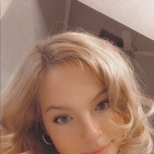 Meet your Posher, Jillian